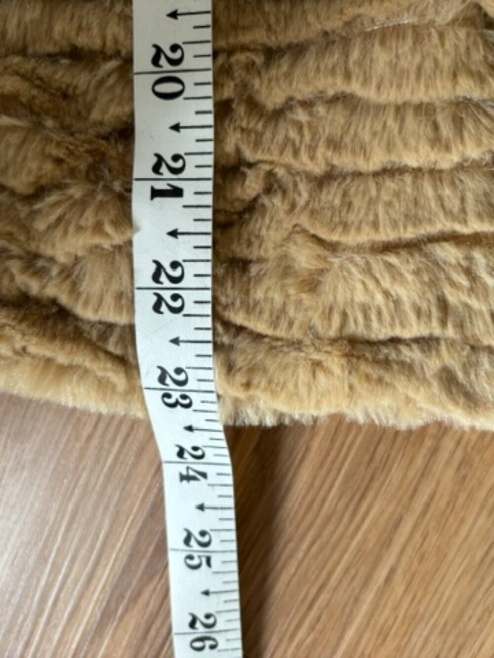 Mixit Tan Faux Fur Vest Hook and Eye Closure EUC S/M - Picture 5 of 6